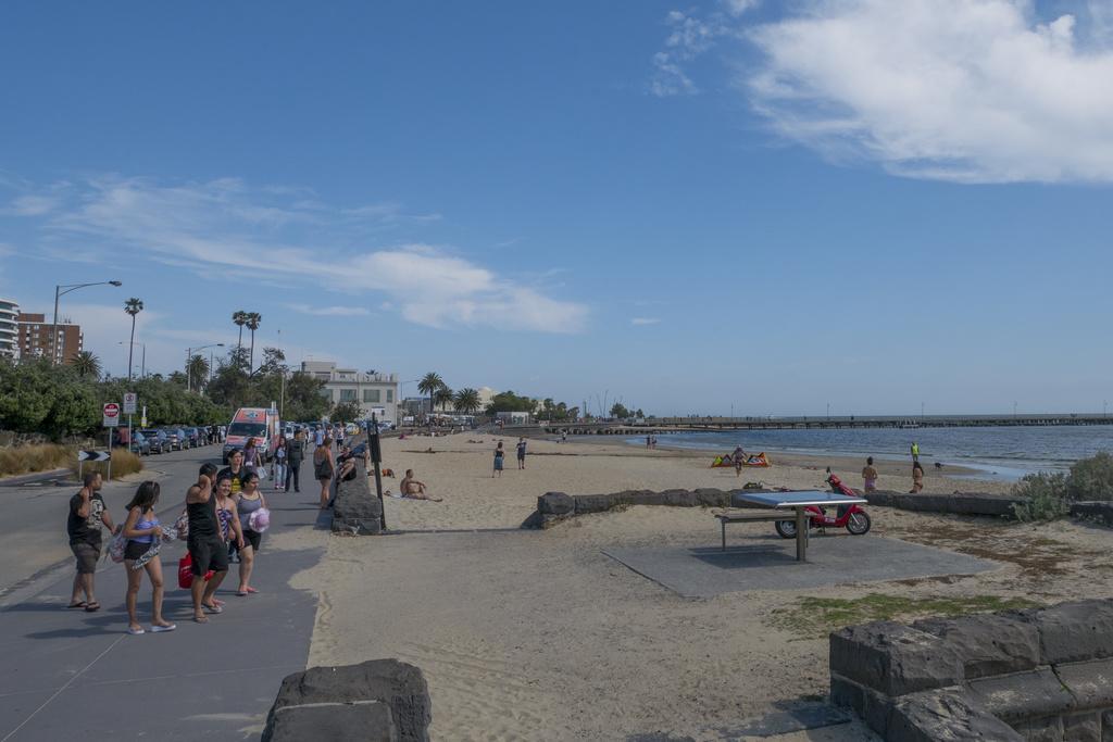 ☆ Heart Of St Kilda ☆ Infinity Pool+Parking+Wifi Leilighet Melbourne Eksteriør bilde